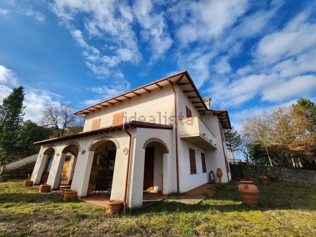 Casa in vendita a Monte San Savino, Toscana