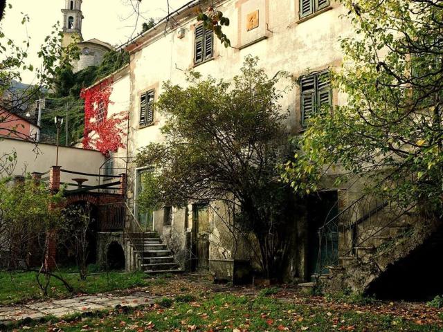 Casa in vendita a Borzonasca, Liguria