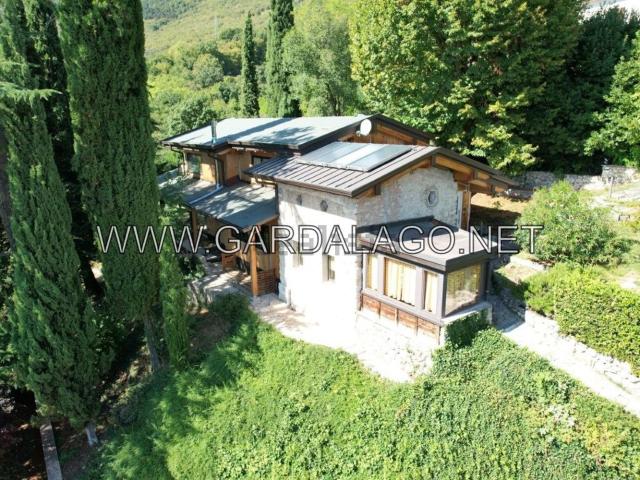 Casa in vendita a Caprino Veronese, Veneto