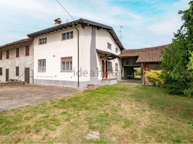 Casa in vendita a Pieve Porto Morone, Lombardia