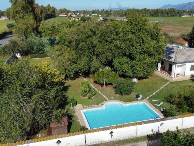 Casa in vendita a Sabaudia, Latina