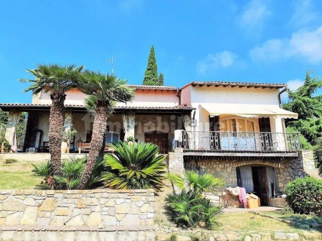 Casa in vendita a Ospedaletti, Liguria