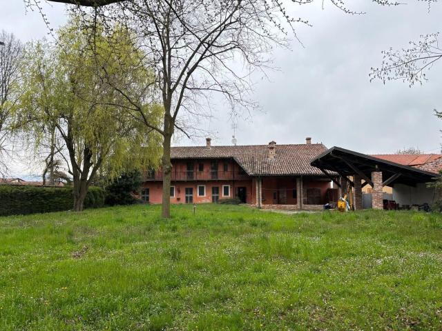 Casa in vendita a San Salvatore, Piemonte