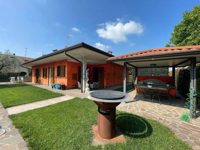 Casa in vendita a Romano di Lombardia, Bergamo