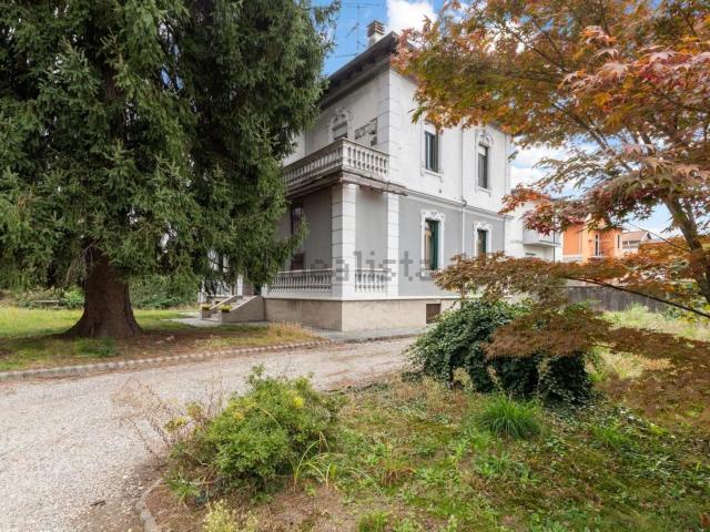 Casa in vendita a Villa, Cassano Magnago