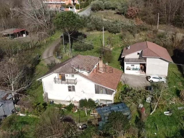 Casa in vendita a San Leucio Del Sannio, Campania