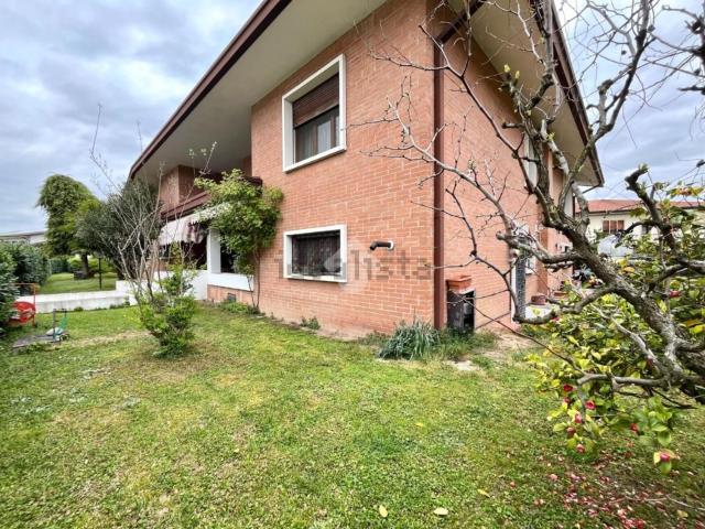 Casa in vendita a Roncaglia, Ponte San Nicolò