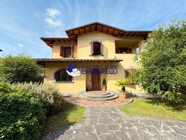 Casa in vendita a Castagnara, Marina Di Massa