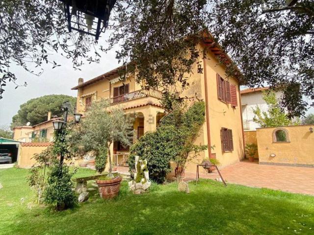 Casa in vendita a Roma Capitale, Lazio