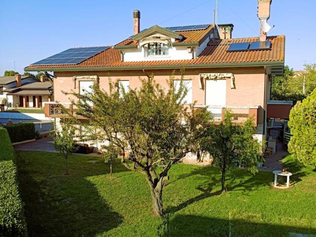 Casa in vendita a Borgo Dolomiti, Adria