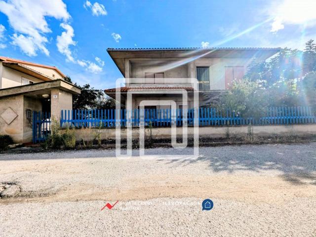 Casa in vendita a Unione dei comuni Terre dei Peligni, Raiano