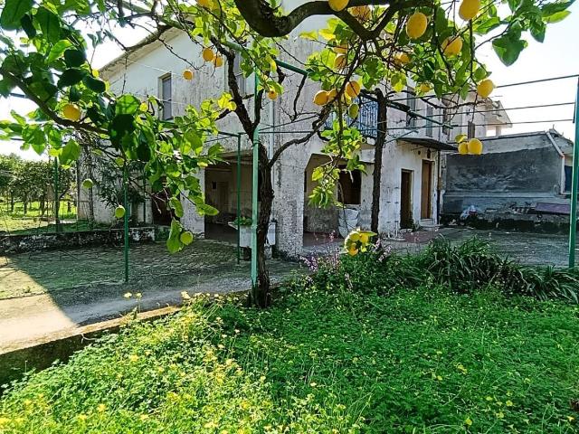 Casa in vendita a Simonelli, Minturno