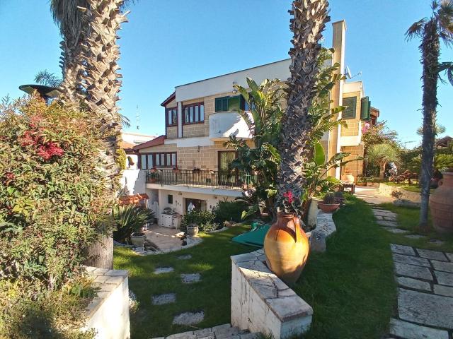 Casa in vendita a Puglia, Bari