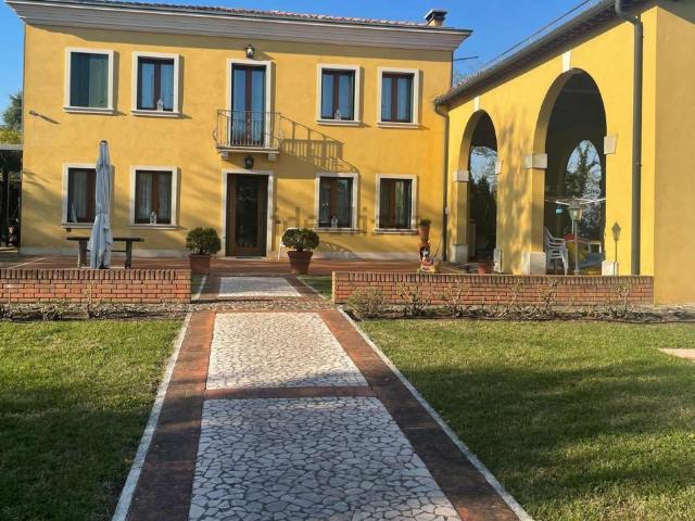 Casa in vendita a Montorso Vicentino, Veneto