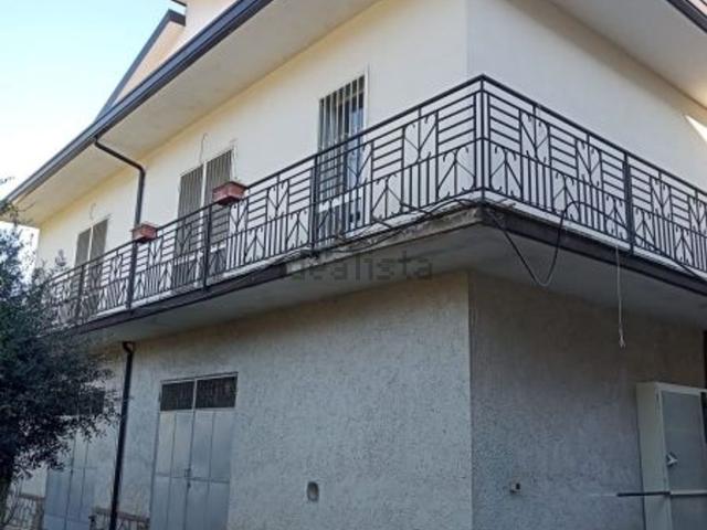 Casa in vendita a Pietravairano, Campania