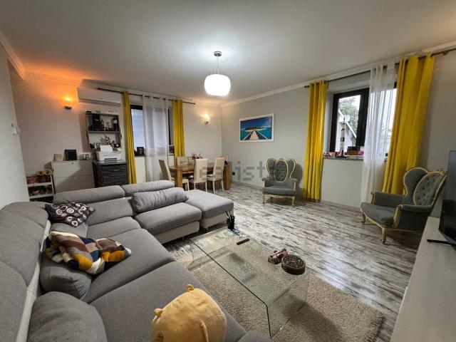 Casa in vendita a Casteggio, Lombardia