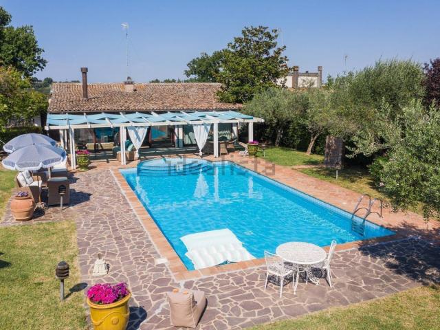Casa in vendita a Il Poggio, San Clemente