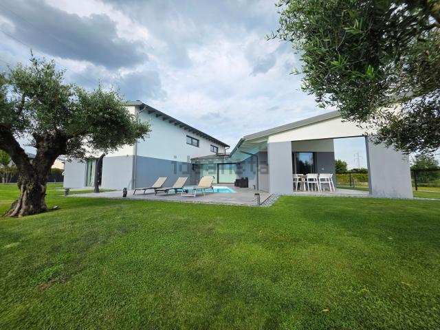 Casa in vendita a Rorai Grande, Pordenone