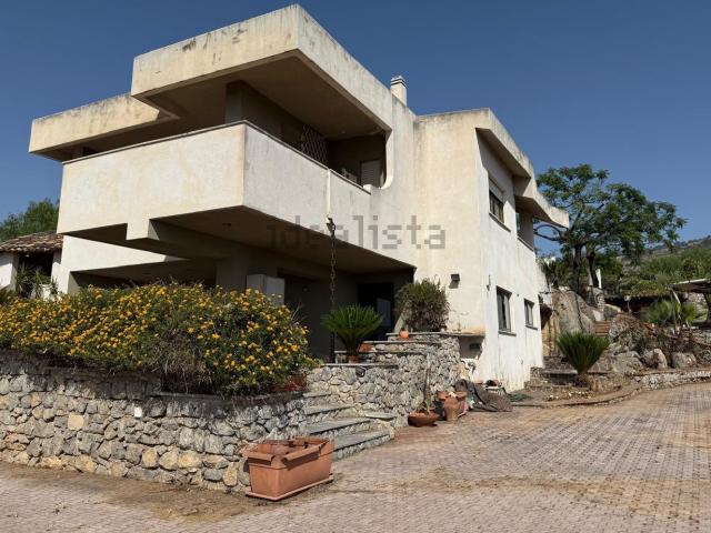 Casa in vendita a VI Circoscrizione, Palermo