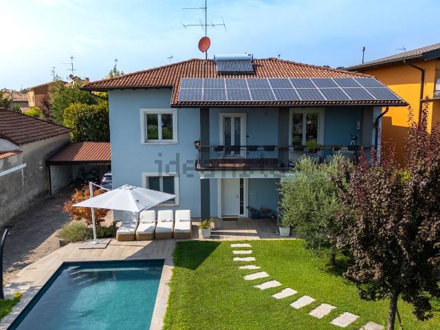 Casa in vendita a Montichiari, Brescia