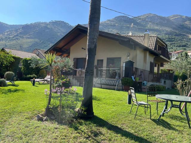 Casa in vendita a Lenola, Lazio