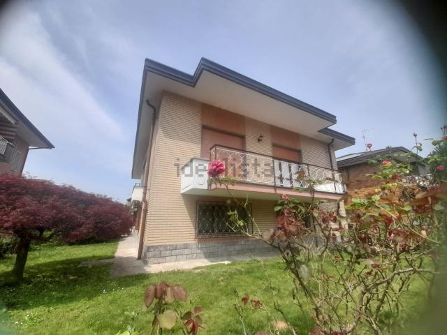 Casa in vendita a Torrion Quartara, Novara