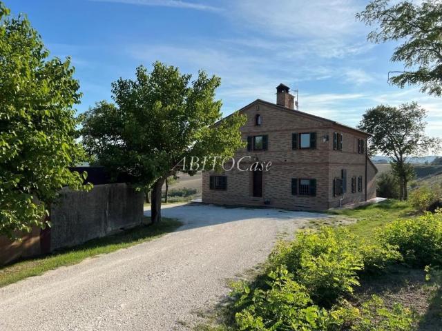 Casa in vendita a Maiolati Spontini, Ancona