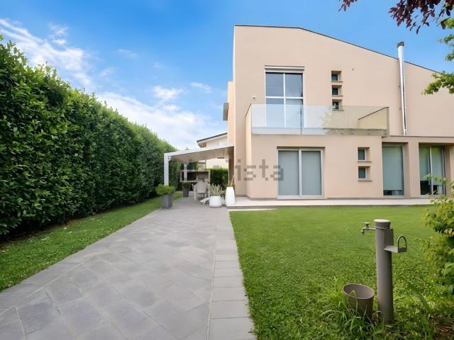 Casa in vendita a Fucecchio, Firenze