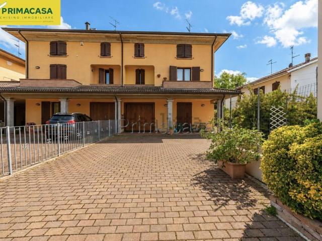 Casa in vendita a Pianura Reggiana, Re