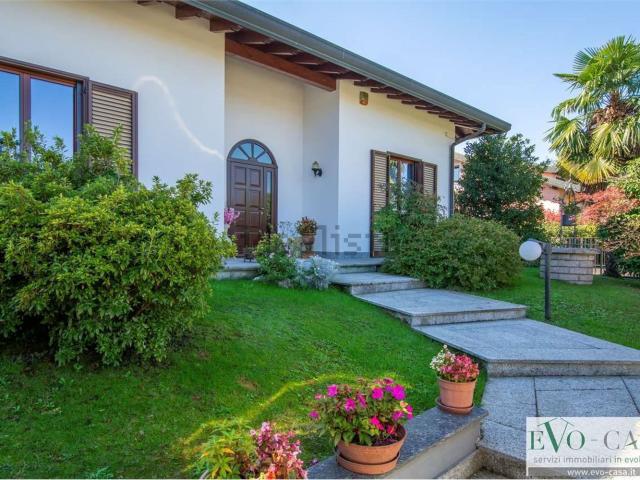 Casa in vendita a Vanzaghello, Lombardia