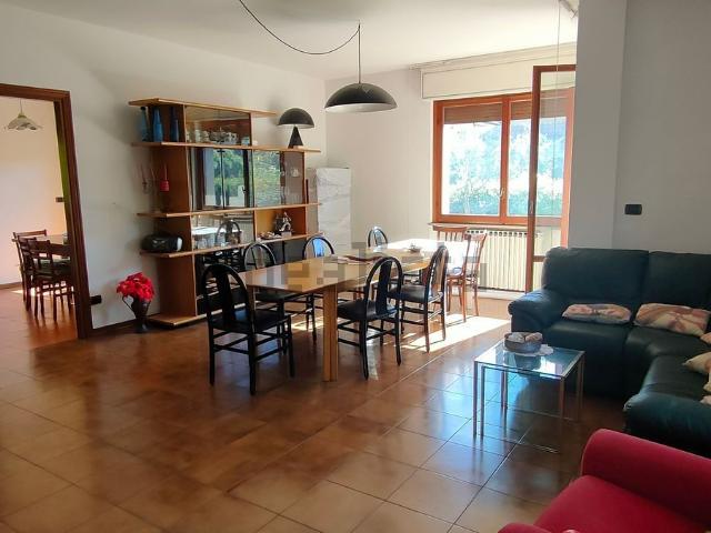 Casa in vendita a Brecciarolo, Marche