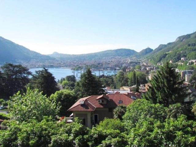 Casa in vendita a Sagnino, Como