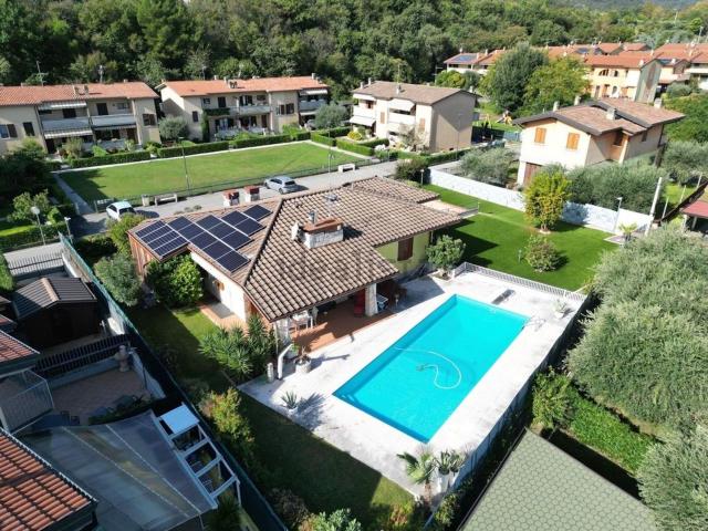 Casa in vendita a Puegnago, Lombardia