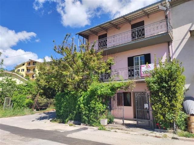 Casa in vendita a Tornimparte, Abruzzo