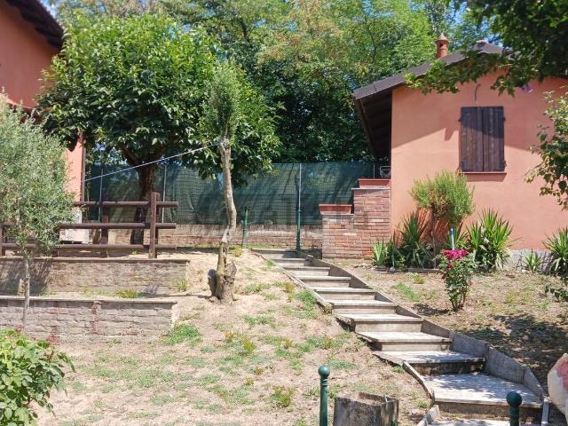 Casa in vendita a Creta, Castel San Giovanni
