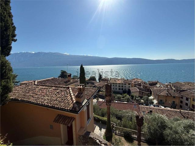 Casa in vendita a Villa, Gargnano