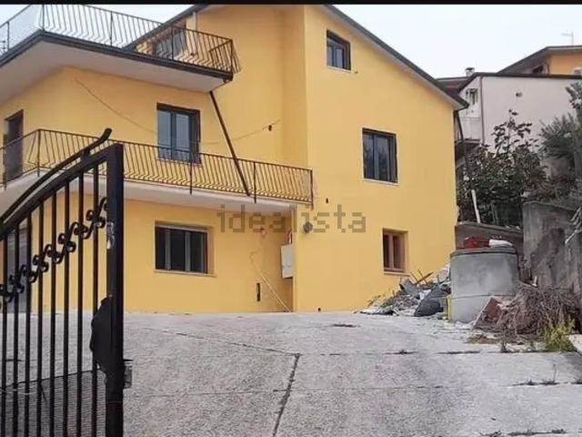 Casa in vendita a Fragneto Monforte, Benevento