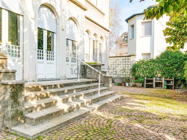 Casa in vendita a Castegnate, Castellanza