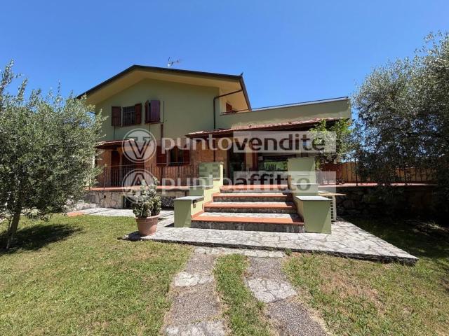 Casa in vendita a Bagni Di Lucca Ponte, Toscana