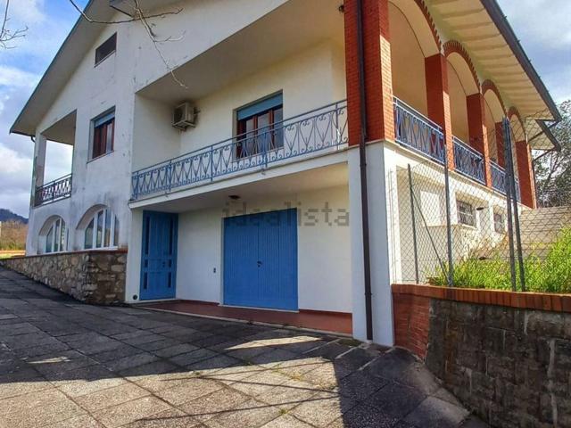 Casa in vendita a Tofori, Capannori
