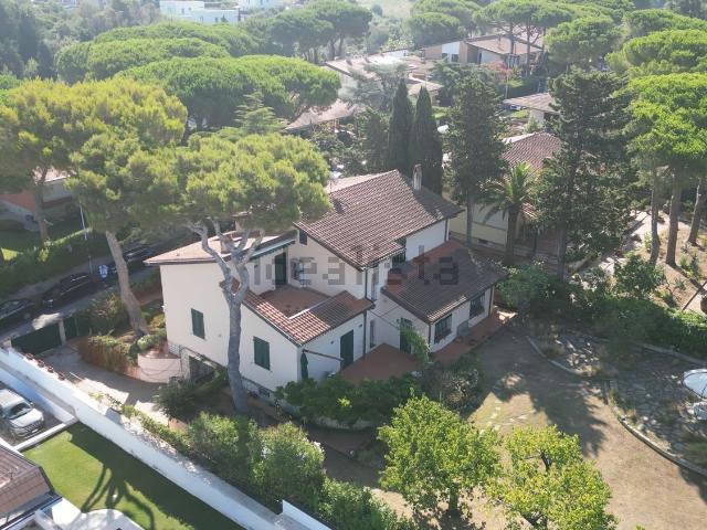 Casa in vendita a Montenero basso, Livorno