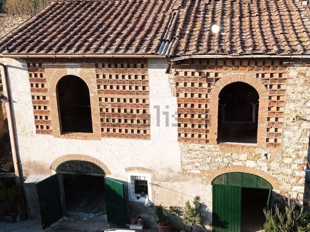 Casa in vendita a Bagni Di Lucca Ponte, Toscana