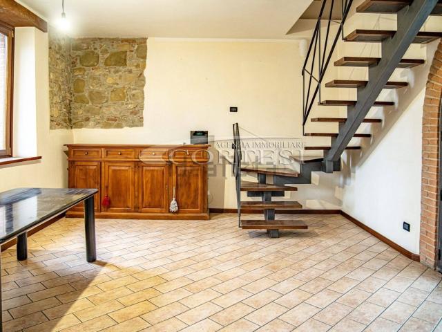 Casa in vendita a Villa Pitignano, Cenerente