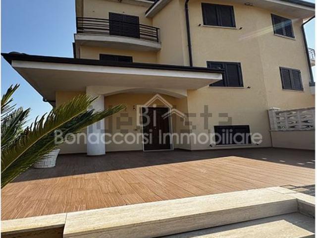 Casa in vendita a Calabria, Cosenza