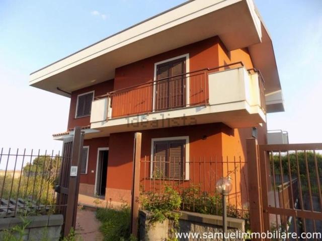 Casa in vendita a Giarre, Sicilia