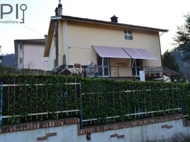 Casa in vendita a Pontinvrea, Liguria