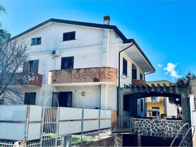Casa in vendita a Calabria, Cosenza