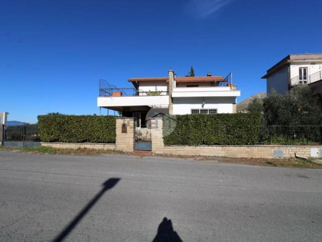 Casa in vendita a Fonte Luna, Fara Sabina