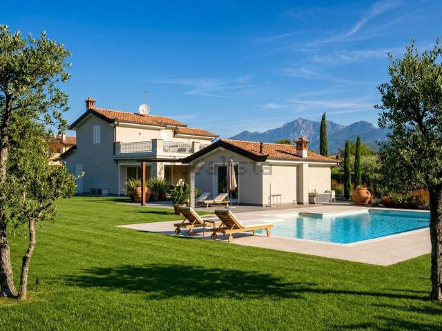 Casa in vendita a Tonfano, Toscana