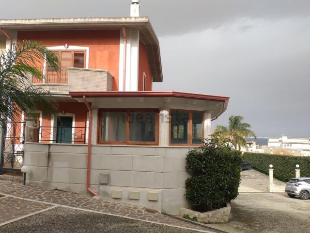 Casa in vendita a Calabria, Reggio Calabria